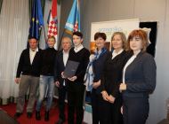Uručena polica Zaklade Vaša pošta