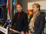 Press
